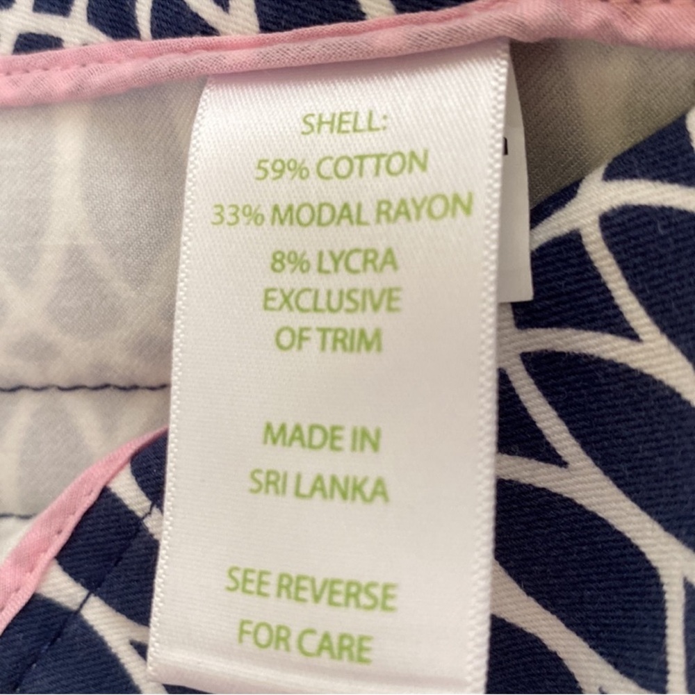 Lily Pulitzer Capri Cropped Pants in Tickle the Ivories Print size 2 EUC VS-6 - Picture 8 of 9